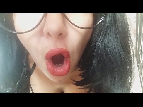 ❤️ Querida, a tua madrasta não te vai deixar ir hoje à escola... Preciso demasiado de ti... Porno vídeo em nós